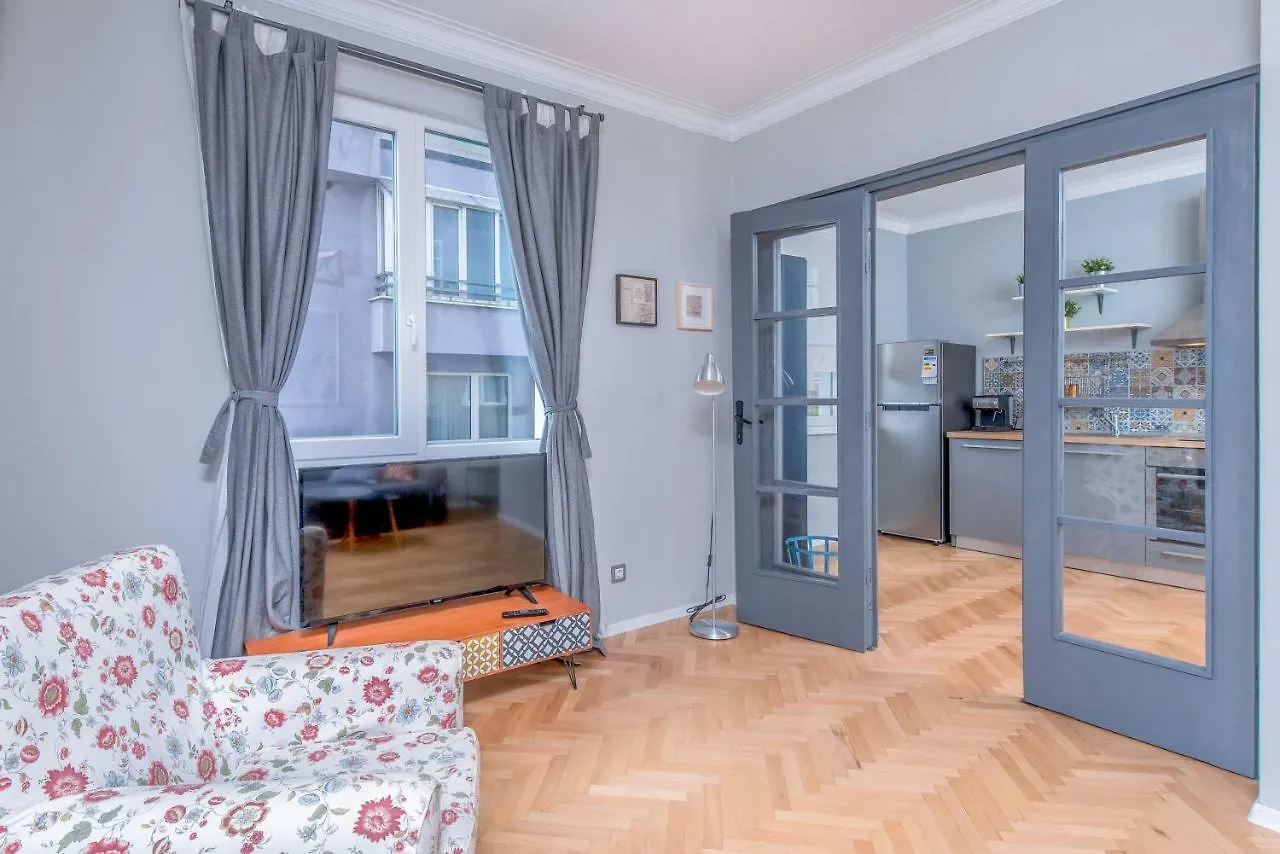 Dondukov Boulevard Two Bedroom Designer Suite 소피아 아파트