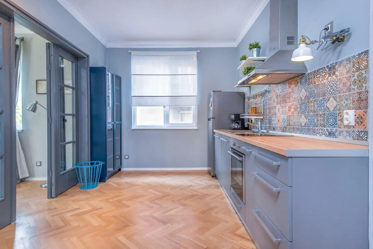 Dondukov Boulevard Two Bedroom Designer Suite 소피아 0*,  불가리아