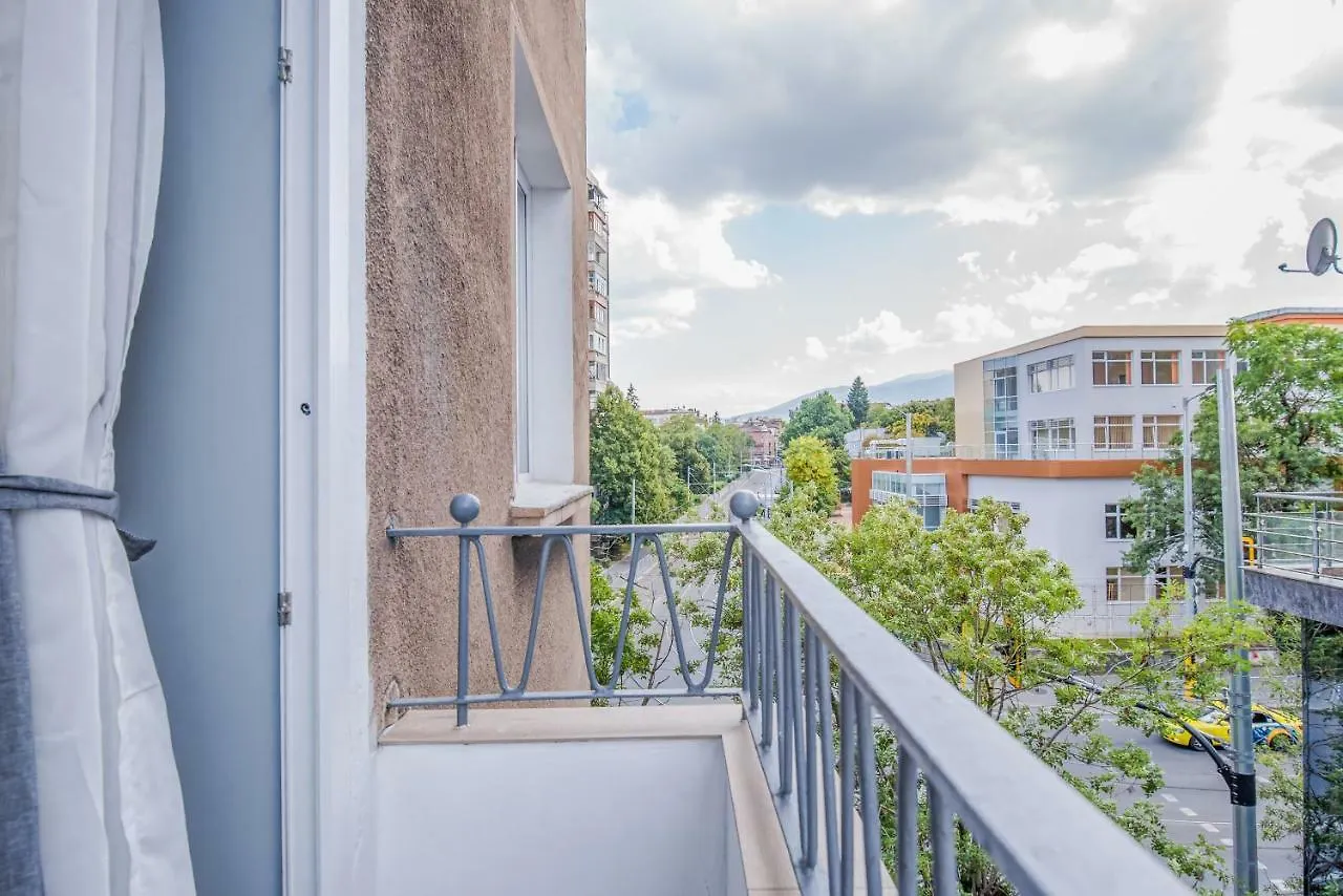 Dondukov Boulevard Two Bedroom Designer Suite Sofya