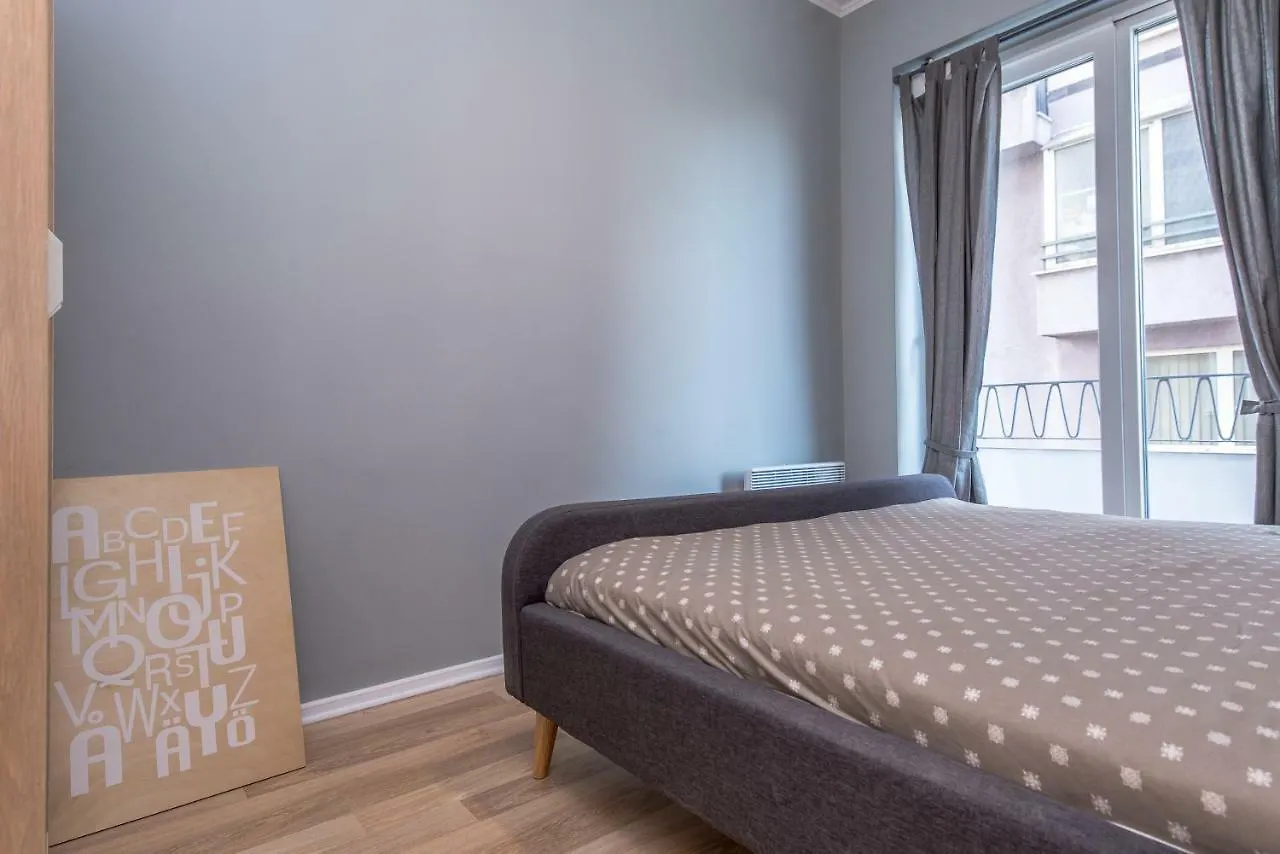 Dondukov Boulevard Two Bedroom Designer Suite Sofya